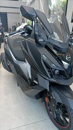 DAFRA CRUISYM 300 DAFRA CRUISYM 300